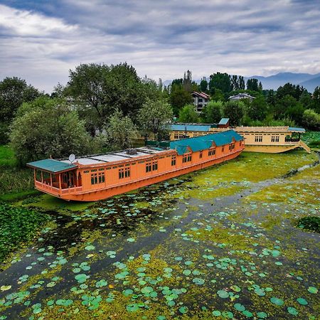 Kings Houseboats Hotel Srinagar  Exterior photo